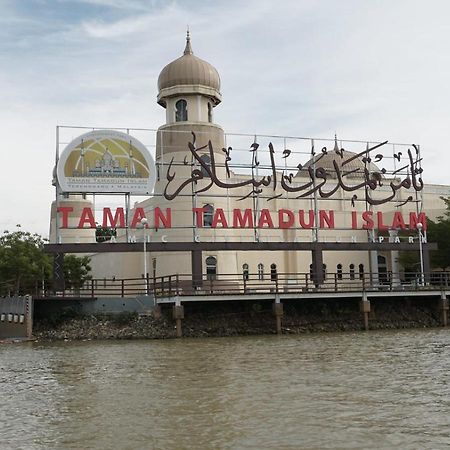 TY Hotel Kuala Terengganu Buitenkant foto