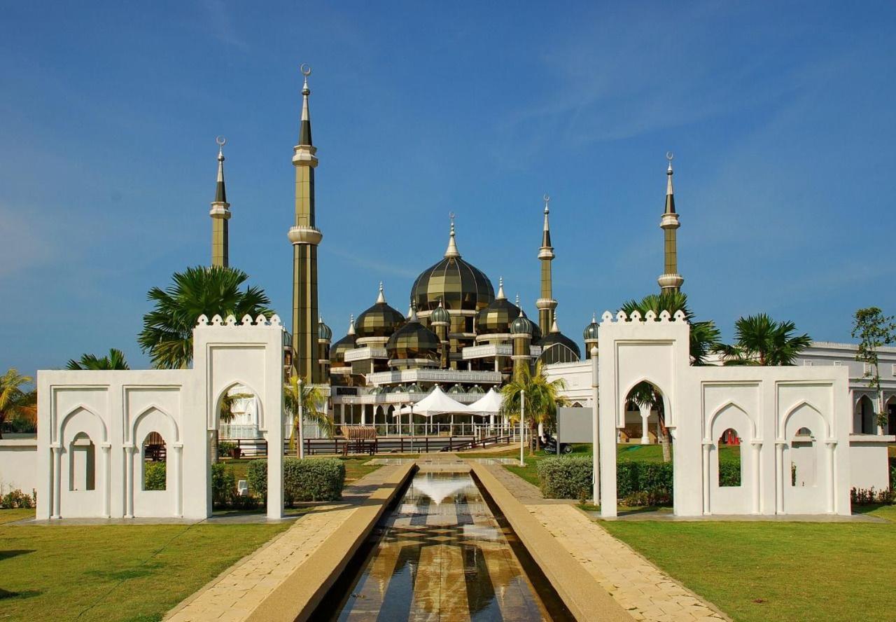 TY Hotel Kuala Terengganu Buitenkant foto