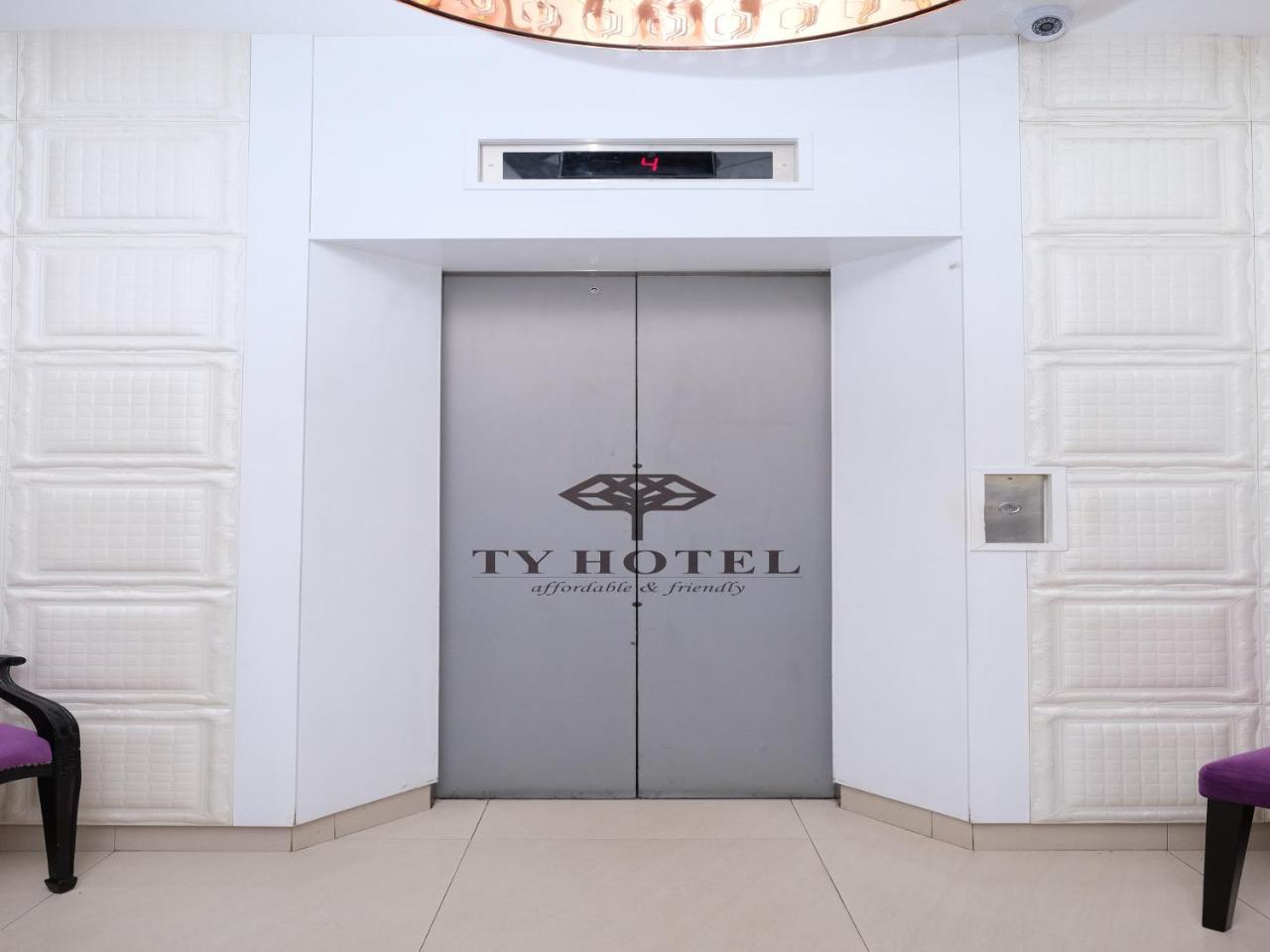 TY Hotel Kuala Terengganu Buitenkant foto