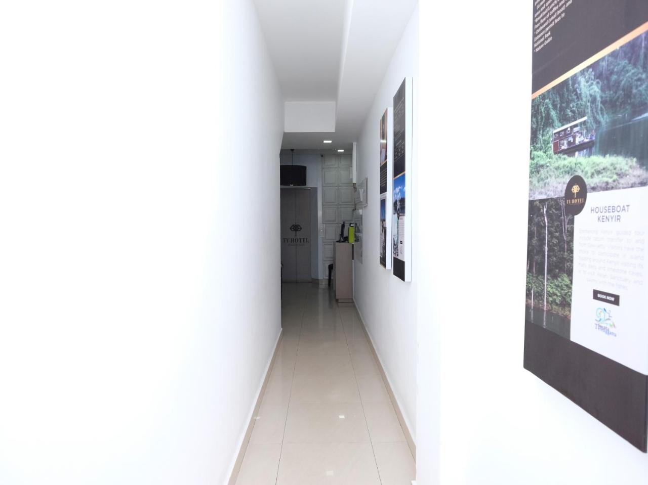 TY Hotel Kuala Terengganu Buitenkant foto